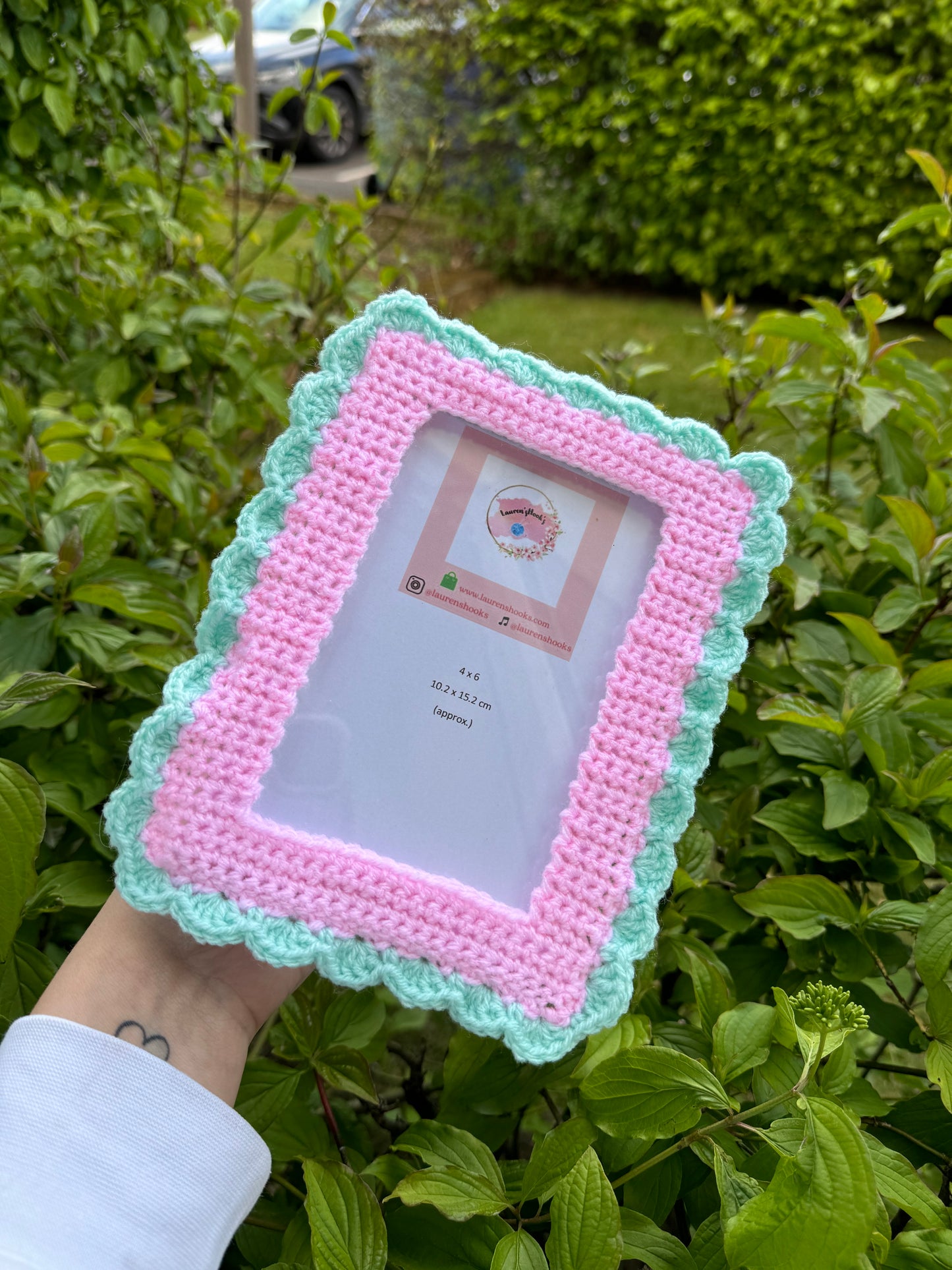 Crochet Pink and Mint Shell Frame