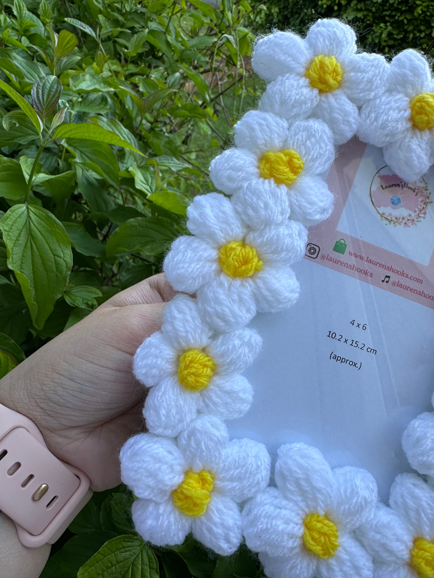 Crochet Daisy Flower Frame