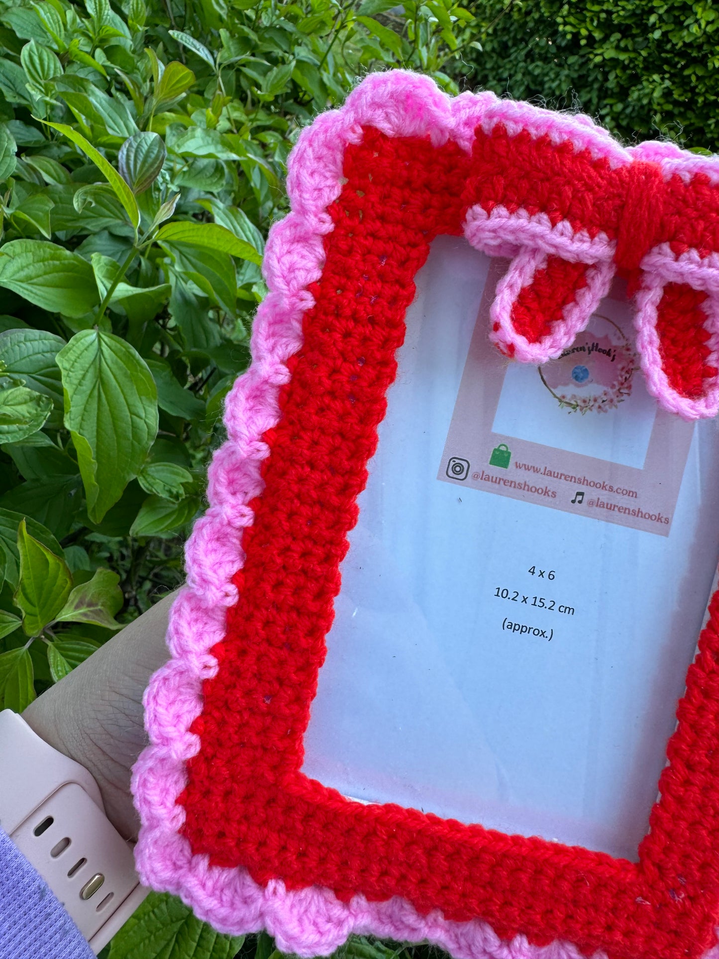 Crochet Red and Pink Bow Photo Frame