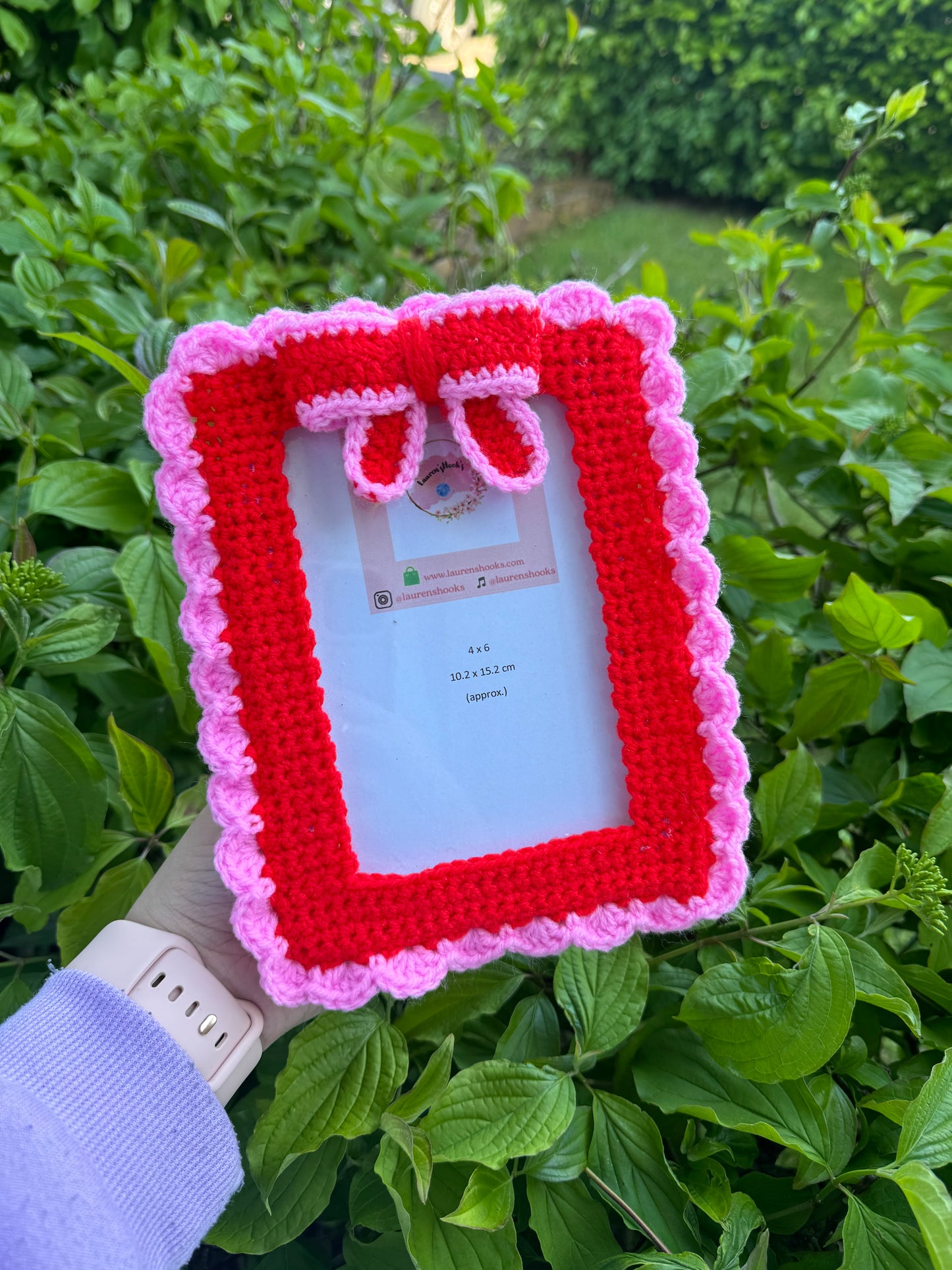 Crochet Red and Pink Bow Photo Frame